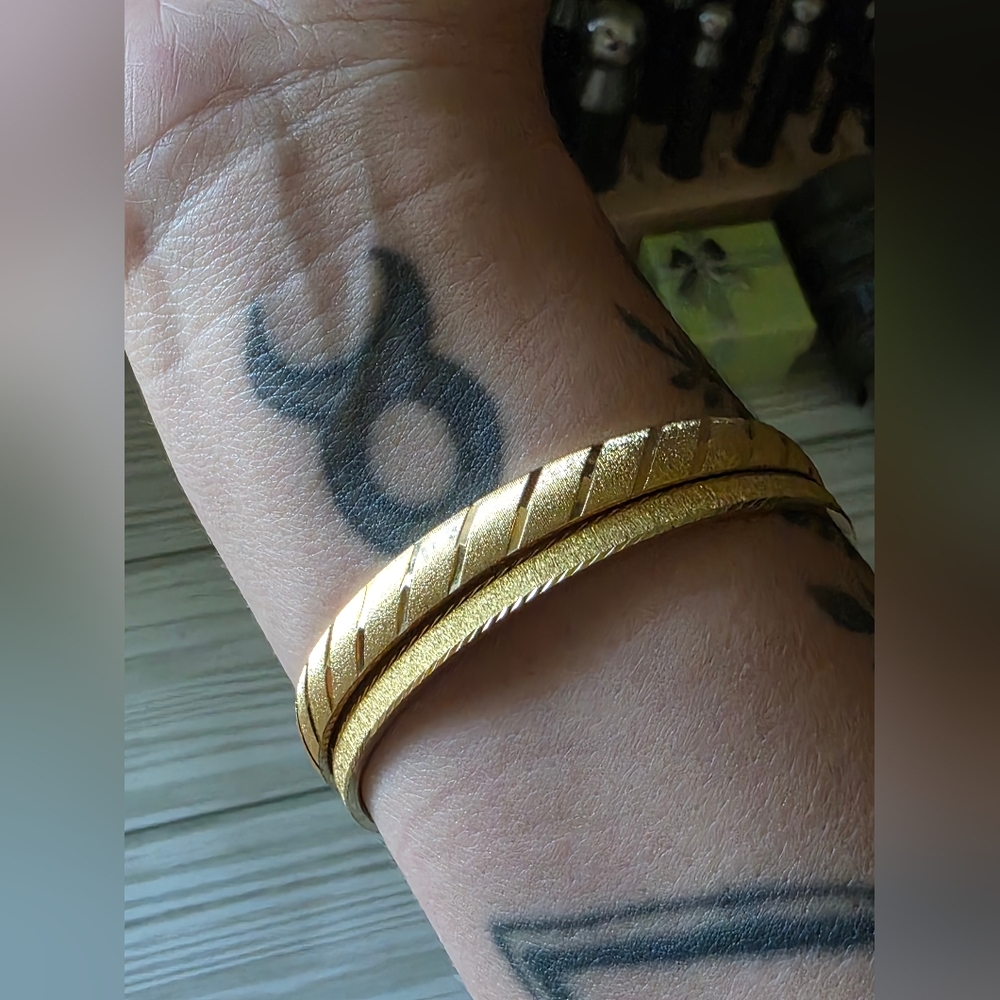 Vintage | Monet & Trifari | Gold Tone Bangle Bracelets | EUC